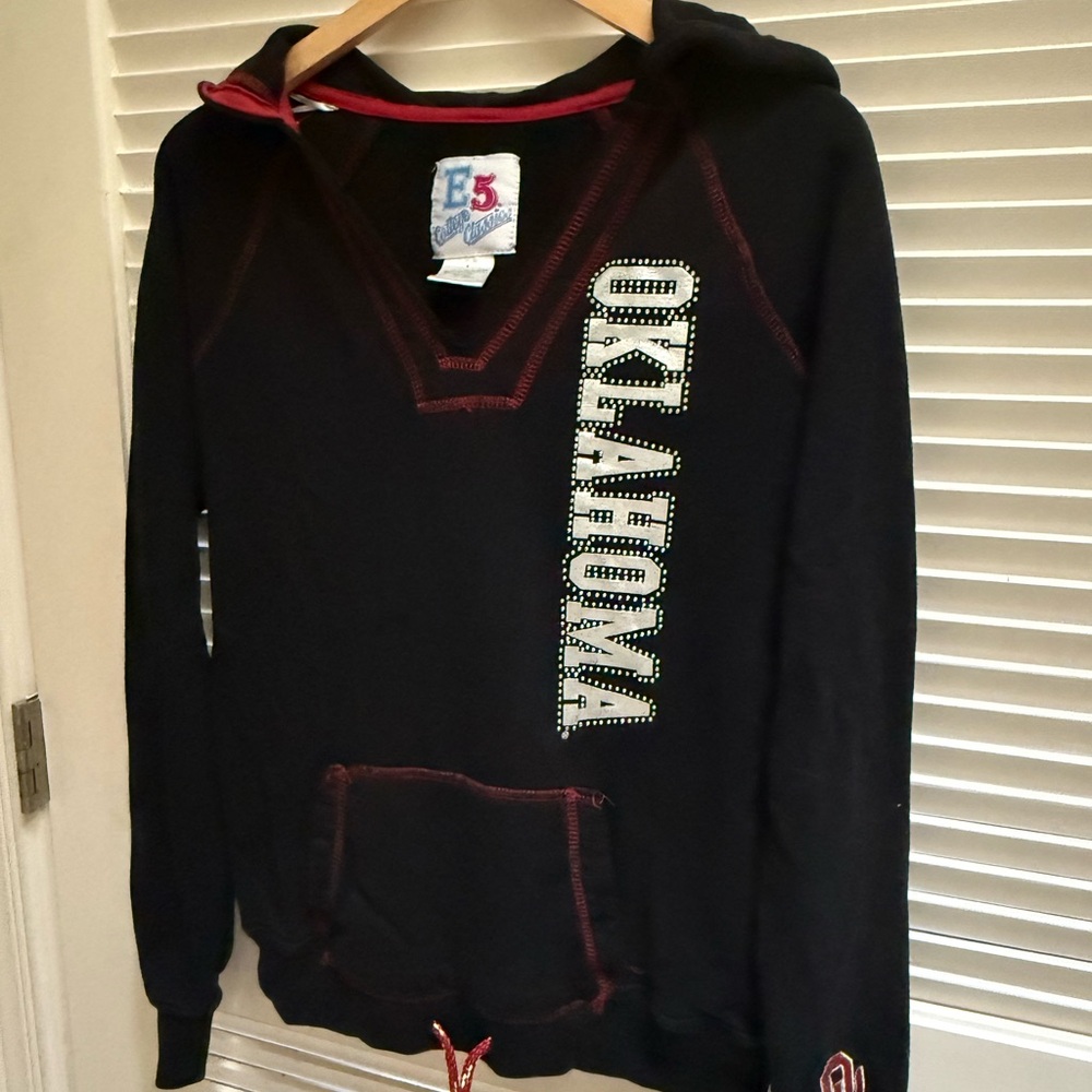 E5 College Classics Oklahoma Women’s Sequined Hoodie, SM